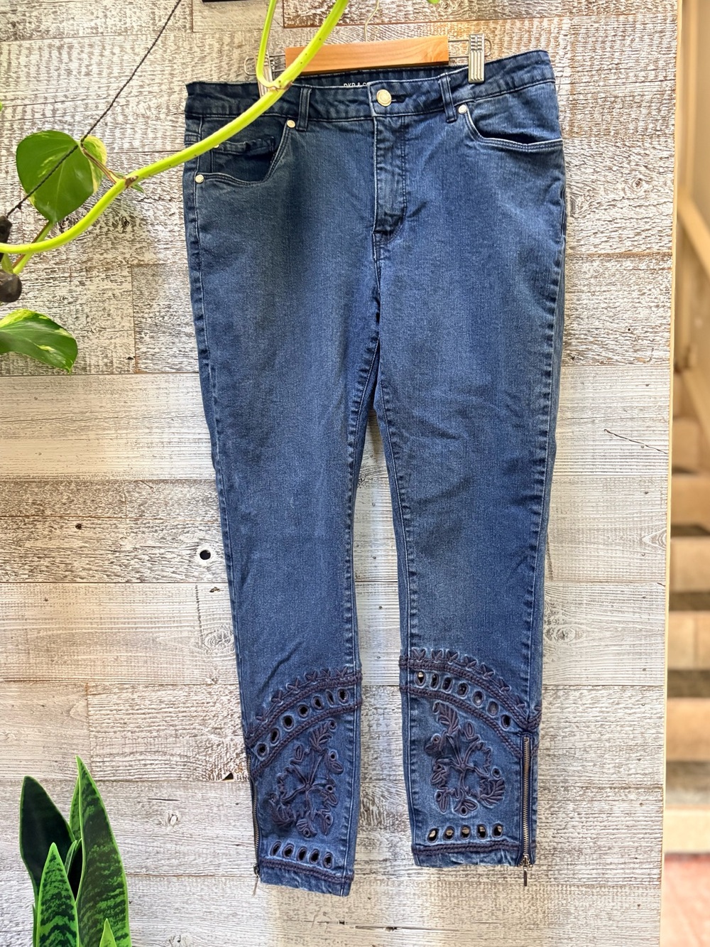 DKR & Co | Tapered Skinny Ankle Med-Wash Midrise Jeans w/ Embroidery - 12 Petite